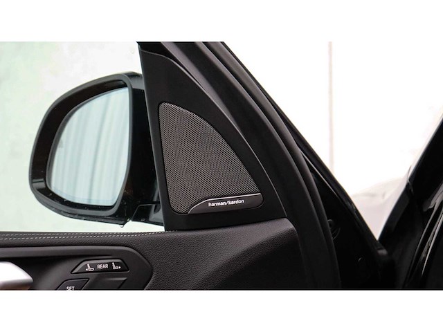 Bmw - x7 - xdrive40i - 6persoons. - 2021 - 30.000 km - afbeelding 24 van  44