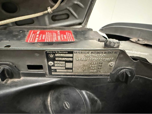 Bmw- 318i - 3-serie - oldtimer - 1986 - afbeelding 7 van  16