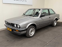 Bmw- 318i - 3-serie - oldtimer - 1986 - afbeelding 1 van  16