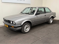 Bmw- 318i - 3-serie - oldtimer - 1986 - afbeelding 12 van  29
