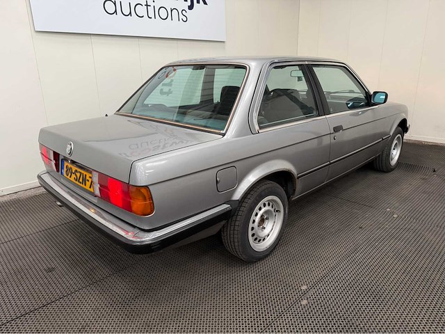 Bmw- 318i - 3-serie - oldtimer - 1986 - afbeelding 27 van  29