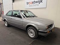 Bmw- 318i - 3-serie - oldtimer - 1986 - afbeelding 28 van  29
