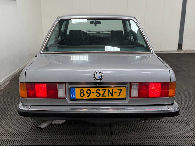 Bmw- 318i - 3-serie - oldtimer - 1986 - afbeelding 29 van  29