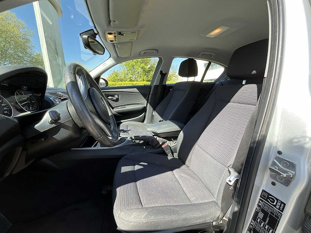 Bmw 1-serie 116i 2009 | 01-nnf-1* - afbeelding 2 van  28
