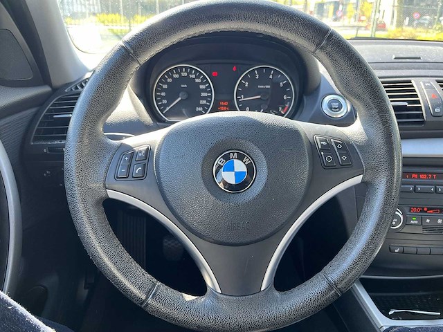 Bmw 1-serie 116i 2009 | 01-nnf-1* - afbeelding 22 van  28
