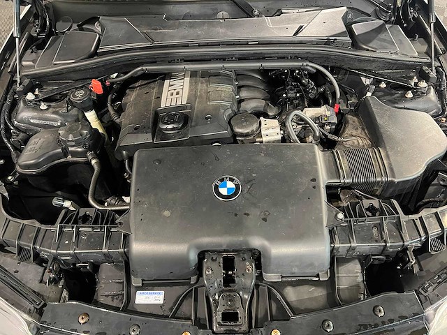 Bmw 1-serie 116i , 32-lfs-1 - afbeelding 8 van  17