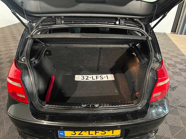 Bmw 1-serie 116i , 32-lfs-1 - afbeelding 12 van  17
