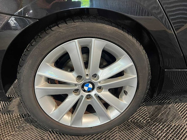 Bmw 1-serie 116i , 32-lfs-1 - afbeelding 14 van  17