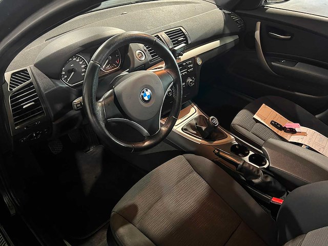Bmw 1-serie 116i , 32-lfs-1 - afbeelding 17 van  17