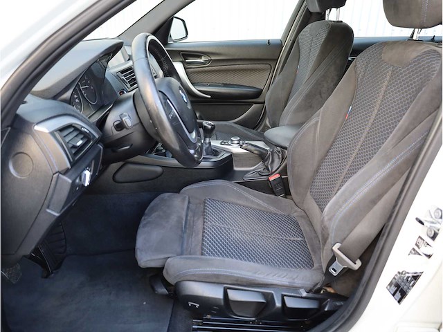 Bmw 1-serie 116i business+ 2012, xb-868-n - afbeelding 3 van  31