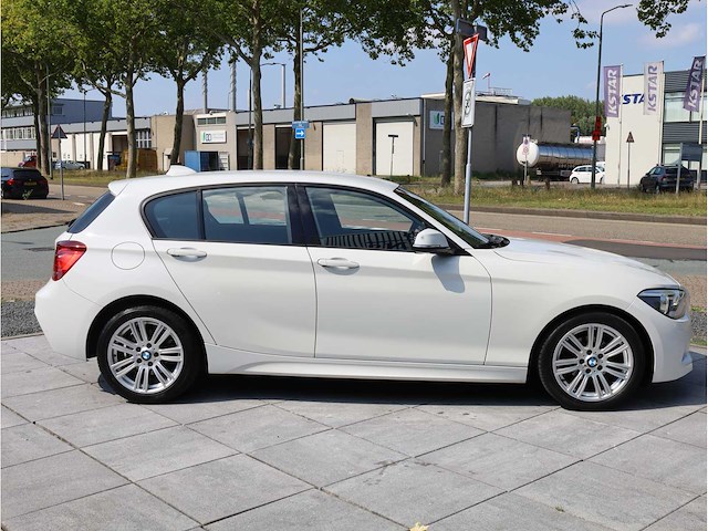 Bmw 1-serie 116i business+ 2012, xb-868-n - afbeelding 28 van  31