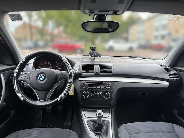 Bmw 1-serie 116i business line 2007 | 30-xv-fv i - afbeelding 18 van  31