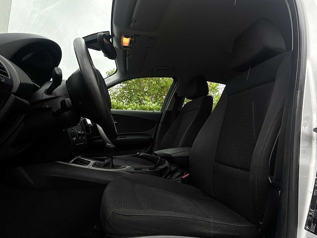 Bmw 1-serie 116i business line | 59-ghg-7 - afbeelding 30 van  31