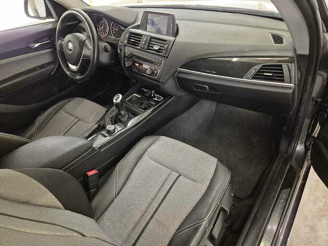 Bmw 1-serie 116i high exe. *, zh-001-p - afbeelding 15 van  19