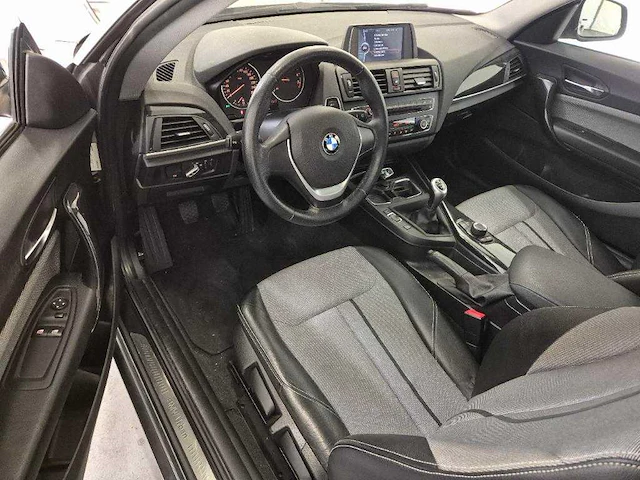 Bmw 1-serie 116i high exe. *, zh-001-p - afbeelding 17 van  19