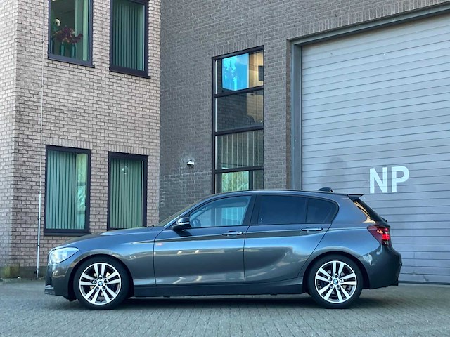 Bmw 1-serie 116i upgrade edition m-pakket, 67-zfh-3 - afbeelding 5 van  7