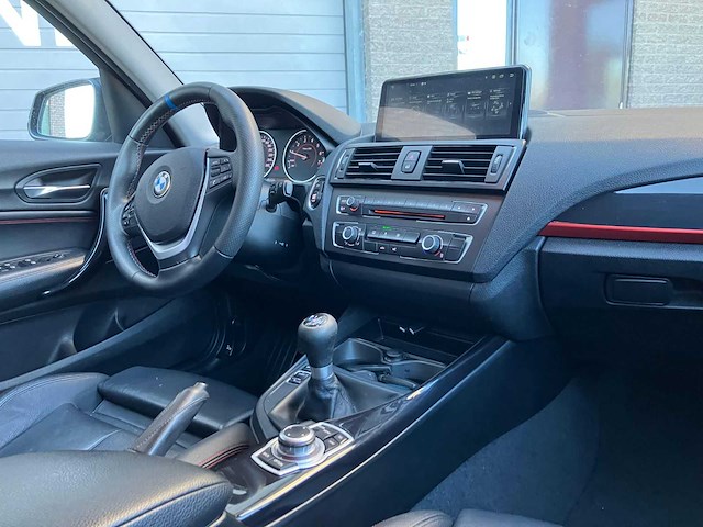 Bmw 1-serie 116i upgrade edition m-pakket, 67-zfh-3 - afbeelding 6 van  7