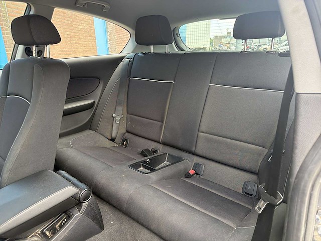 Bmw 1-serie 118d business line | 16-kpp-6 i - afbeelding 6 van  11