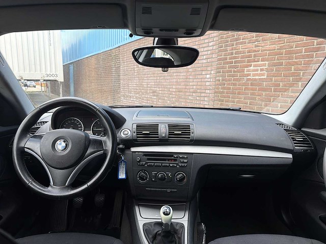 Bmw 1-serie 118d business line | 16-kpp-6 i - afbeelding 2 van  24