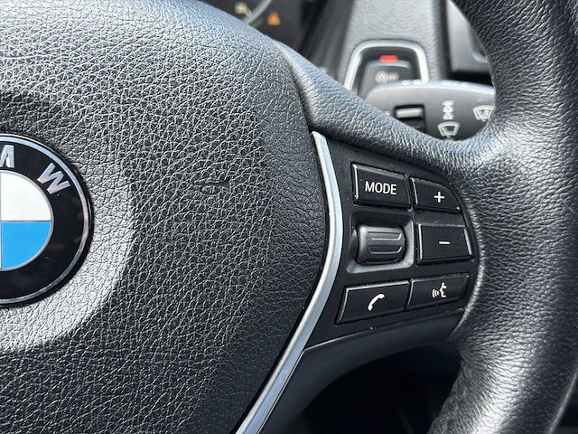 Bmw 1-serie 118d high executive | 9-sgl-29 i - afbeelding 15 van  36