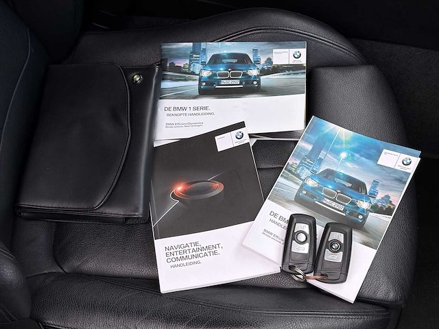 Bmw 1-serie 118d high executive | 9-sgl-29 i - afbeelding 30 van  36