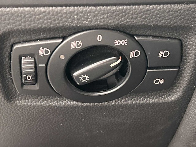 Bmw 1-serie 118i 2008 | 50-lhr-9 - afbeelding 18 van  32