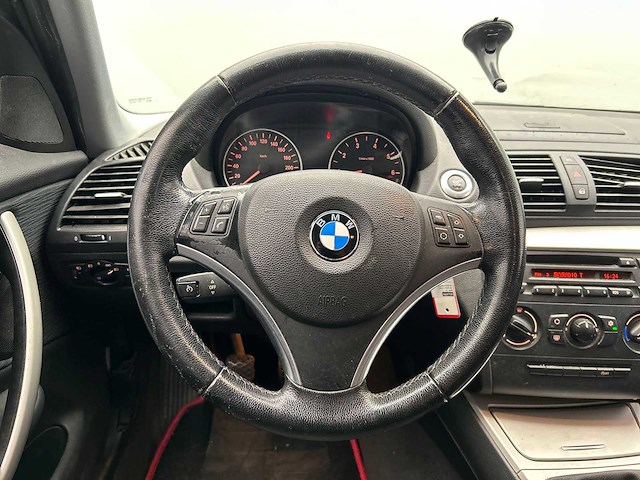 Bmw 1-serie 118i 2008 | 50-lhr-9 - afbeelding 20 van  32