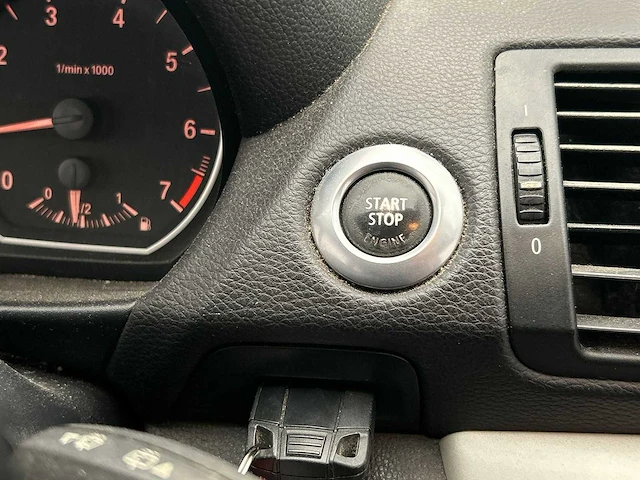 Bmw 1-serie 118i 2008 | 50-lhr-9 - afbeelding 19 van  40