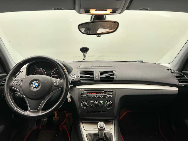 Bmw 1-serie 118i 2008 | 50-lhr-9 - afbeelding 21 van  40