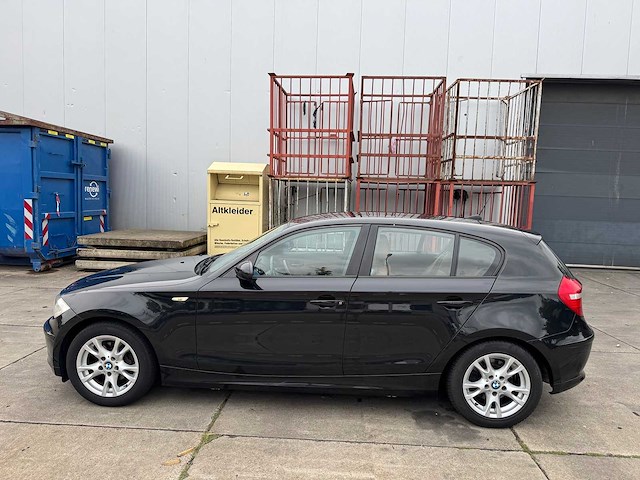 Bmw 1-serie 118i business line 2-zr-pj - afbeelding 18 van  21
