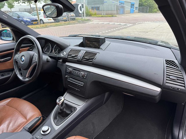 Bmw 1-serie 118i business line 2-zr-pj - afbeelding 25 van  25