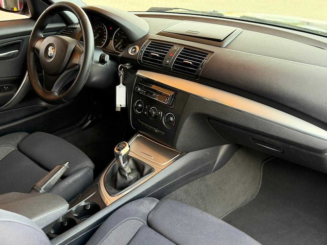 Bmw 1-serie 118i business line 93-xp-ns - afbeelding 6 van  19