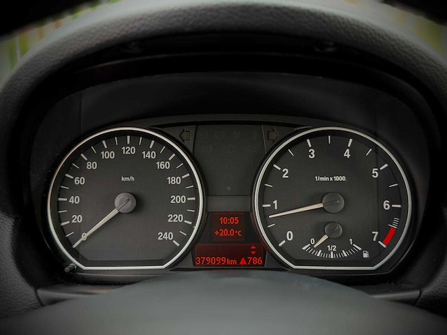 Bmw 1-serie 118i business line 93-xp-ns - afbeelding 8 van  19