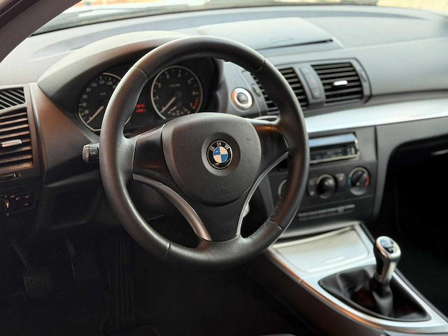 Bmw 1-serie 118i business line 93-xp-ns - afbeelding 18 van  19