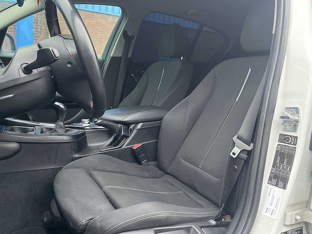 Bmw 1-serie 118i car 2011 | j-005-gs - afbeelding 2 van  29