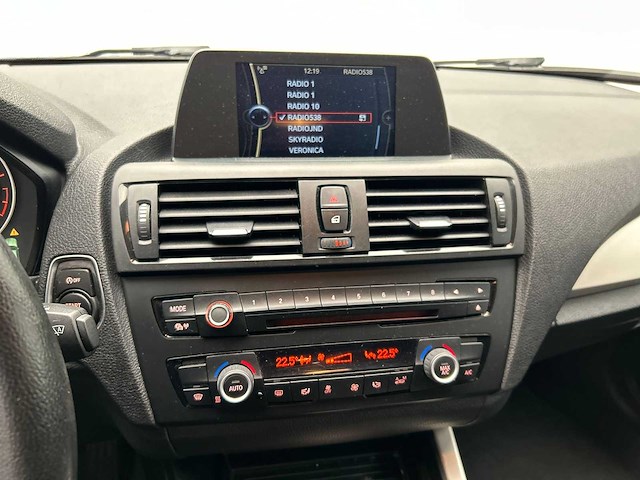 Bmw 1-serie 118i executive 2013 - afbeelding 9 van  17