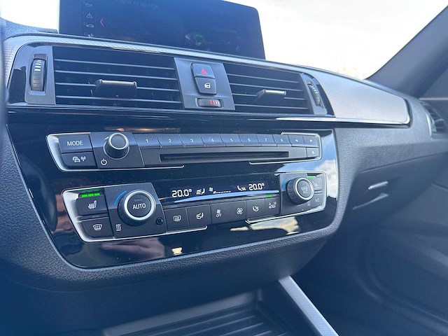 Bmw 1-serie 118i executive 2018 | tg 769-f - afbeelding 9 van  19