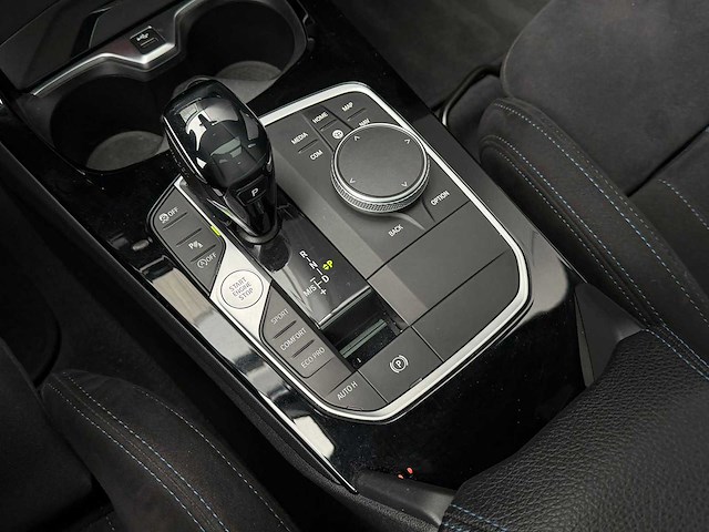 Bmw 1-serie 118i executive ed. 2020 | h-069-vt iaw - afbeelding 11 van  30