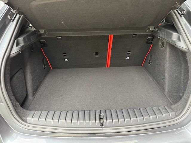Bmw 1-serie 118i high exec ; k-375-rl, automaat - afbeelding 8 van  37