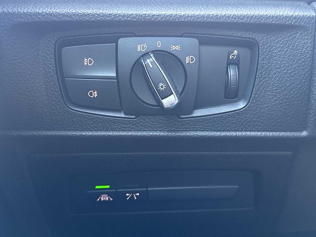 Bmw 1-serie 118i high executive 2015 | 1-znk-65 - afbeelding 11 van  32