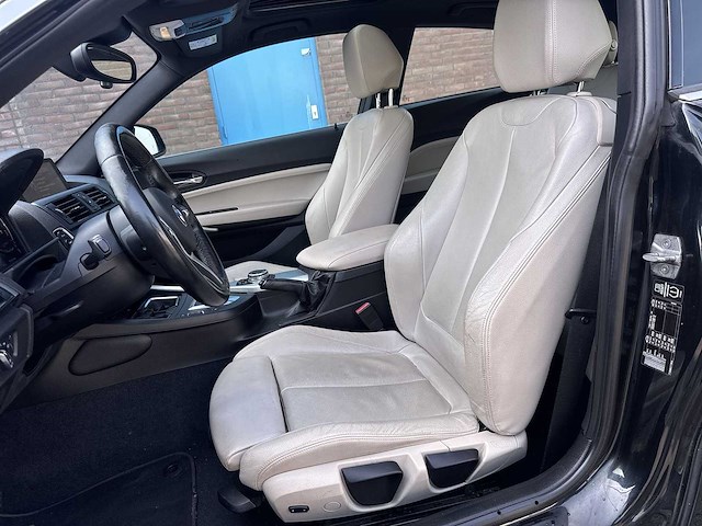 Bmw 1-serie 118i high executive 2015 | 1-znk-65 - afbeelding 1 van  25
