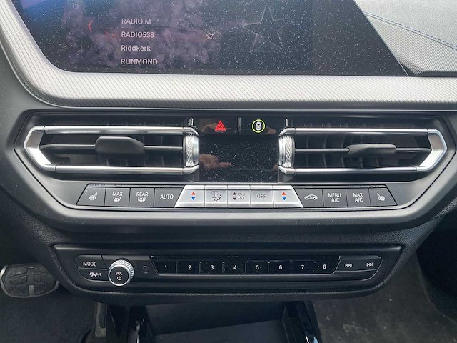 Bmw 1-serie 118i high executive 2020 | t-577-jb - afbeelding 13 van  30