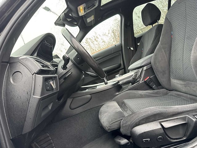Bmw 1-serie 118i high executive m-sport 2017 | r-658-gj - afbeelding 14 van  33
