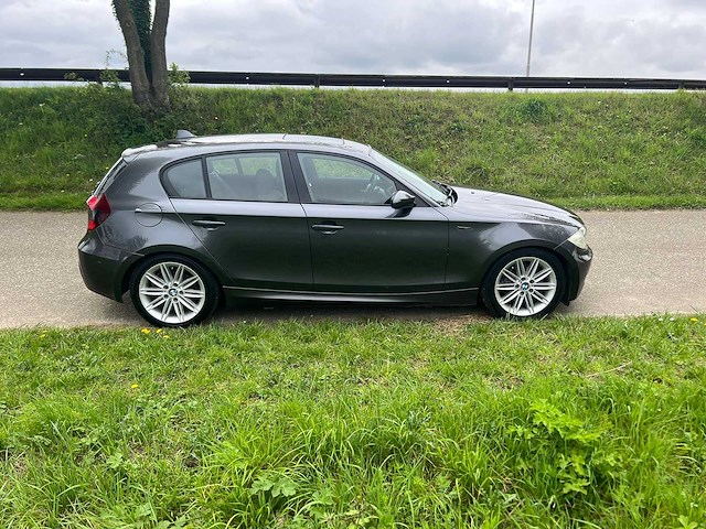 Bmw 1-serie 118i , xn-301-r - afbeelding 18 van  19