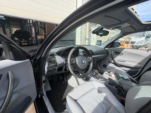 Bmw 1-serie 120i executive, rs-563-b - afbeelding 3 van  19