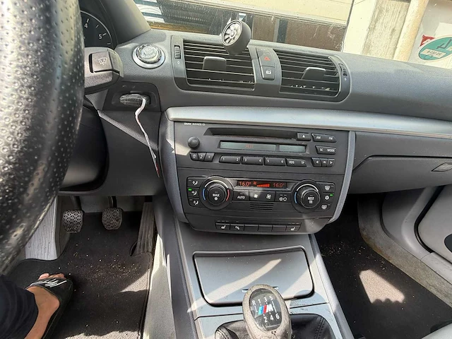 Bmw 1-serie 120i executive, rs-563-b - afbeelding 6 van  19