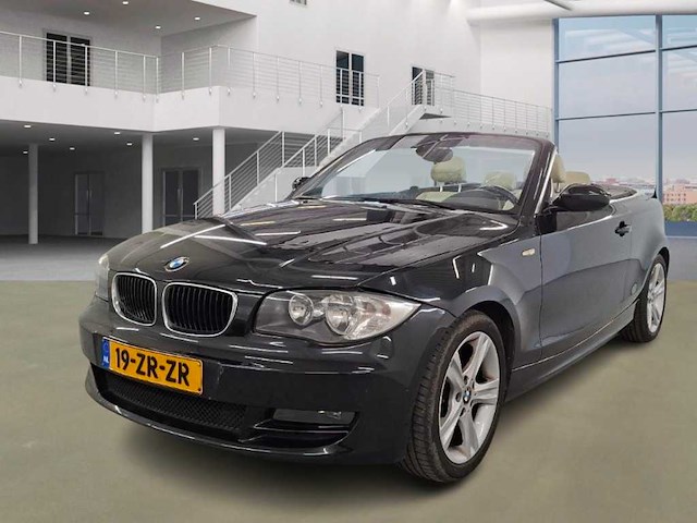 Bmw 1-serie cabrio 118i high executive, 19-zr-zr - afbeelding 1 van  16