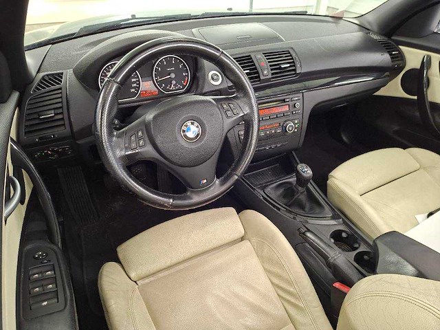 Bmw 1-serie cabrio 118i high executive, 19-zr-zr - afbeelding 2 van  16