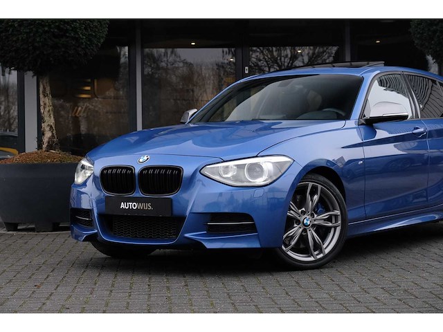 Bmw 1-serie m135i xd. executive 2013 | n-615-fx iaw - afbeelding 27 van  43