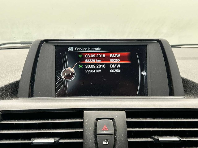 Bmw 116i 116i m sport 2018 | s-577-sr - afbeelding 6 van  36